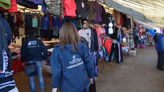 Comerciantes protestan por la llegada de la feria La Saladita