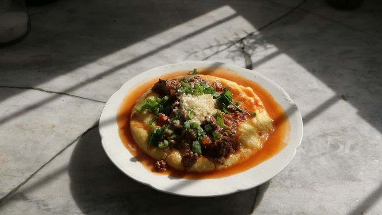 Receta para los días fríos: Polenta con tuco