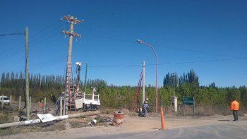 cipolletti: cortan la luz para mejorar el tendido electrico