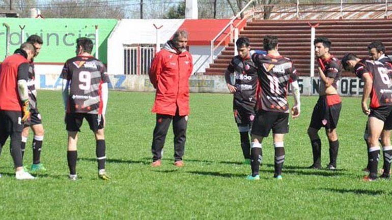 Fabio Schiavi es el técnico de Rivadavia