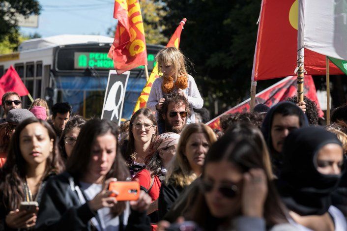 Así se vivió en Cipolletti la marcha por el Día de la Memoria