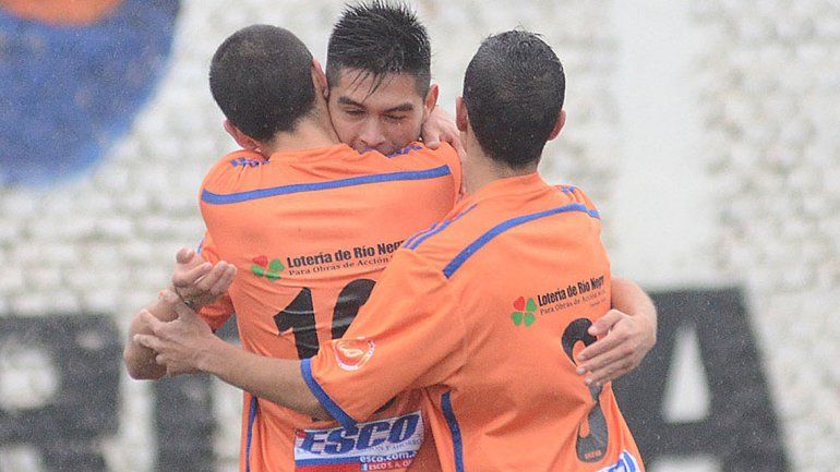 Roca recibe hoy al bicampeón de la liga por el arranque del Clausura.