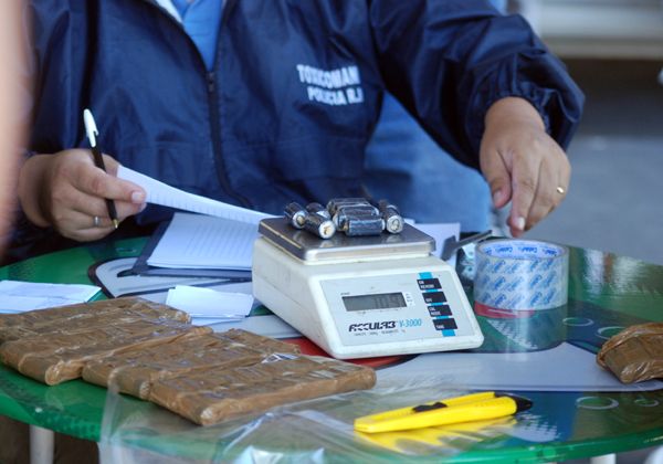 Roca: secuestran droga en la Terminal de ómnibus