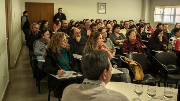 Capacitan a médicos en el uso de cannabis medicinal