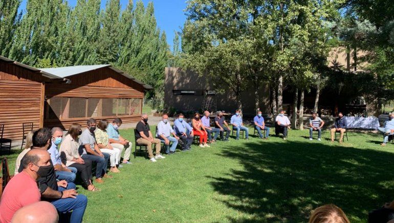 Juntos presentó su lista única de autoridades