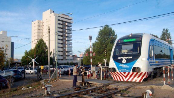 Mañana aumenta otra vez el boleto del Tren del Valle
