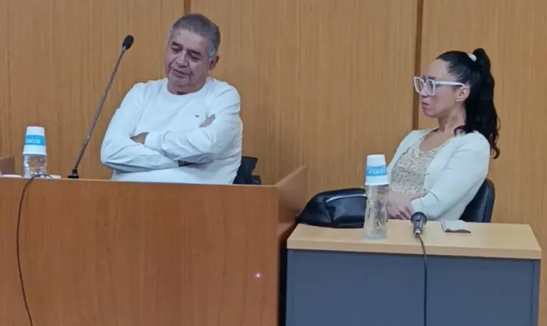 Pineda también criticó la inhibición general de bienes. 