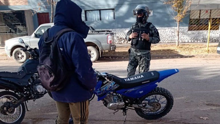 Lo atraparon en Cordero paseando con una moto robada en Neuquén