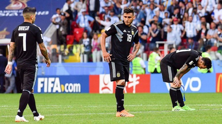 Desilusión argentina: Messi erró un penal y la Selección empató con Islandia en el debut