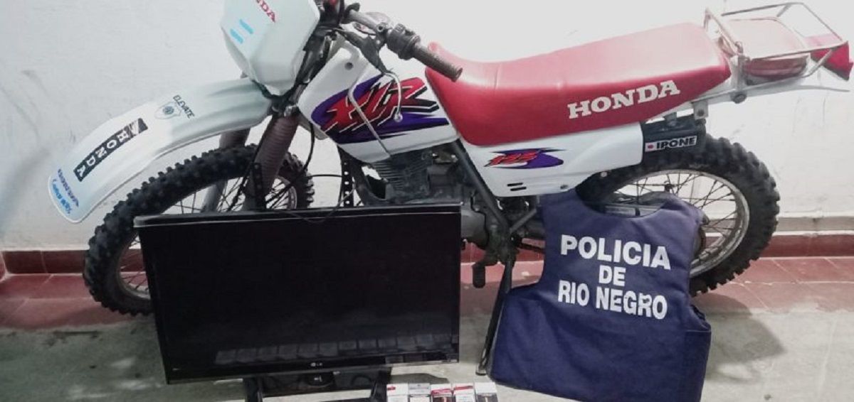 Recuperaron cosas robadas a un comercio de Sierra Grande.