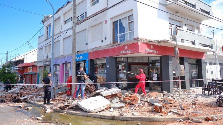 Mar del Plata: se derrumbó un balcón y una mujer y su hija murieron aplastadas