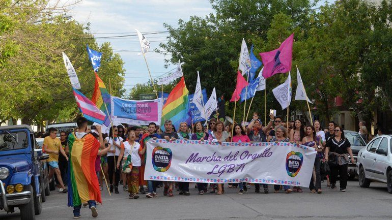 Se presentó un proyecto que busca una reparación histórica para personas trans de Río Negro.