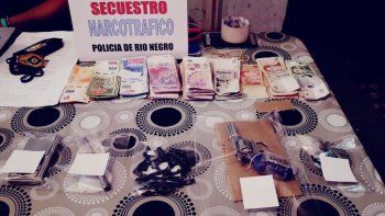 la policia revento tres kioscos narco en el norte de la ciudad la policia revento tres kioscos narco en el norte de la ciudad