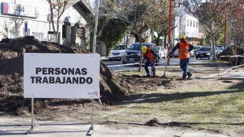 vecinos mantendran el bloqueo en la obra de la ciclovia de alem
