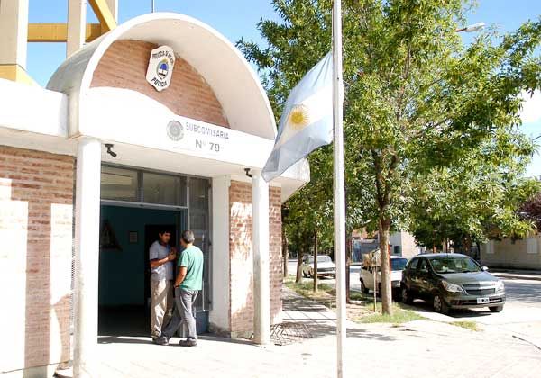 Un joven fue baleado en el estómago en Fuerte Apache