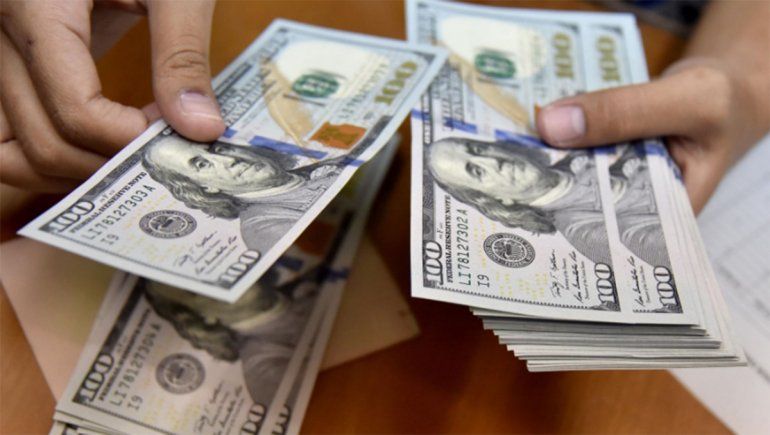 El dólar blue ya bajó $12 desde su reciente récord: ¿Cuánto más caerá?