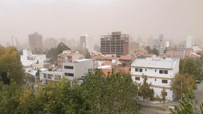 Un jueves con mucho viento: se esperan ráfagas de más de 70 km/h