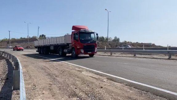 Arreglaron el socavón y habilitaron el tránsito