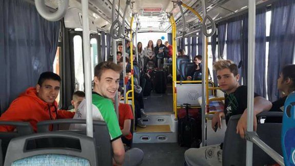 La delegación salió del club hacia el aeropuerto neuquino por la tarde.