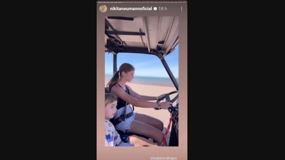 El video de Nicole Neumann donde se ve a Allegra manejando generó una gran polémica.