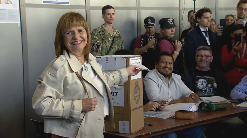 La jornada no solo estuvo marcada por la participación y la expectativa política, sino también por una serie de hechos insólitos,