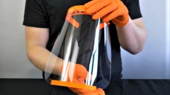 La UNRN entregó máscaras de protección al sistema sanitario