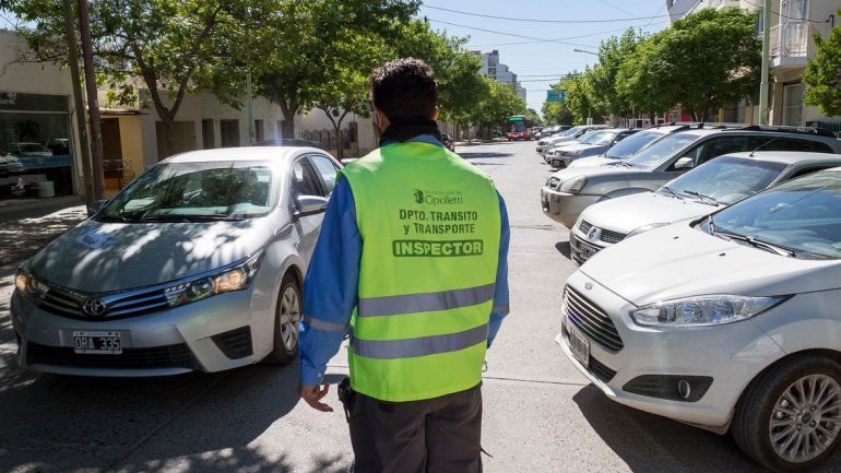A partir del año que viene habrá que pagar para estacionar en el centro.&nbsp;