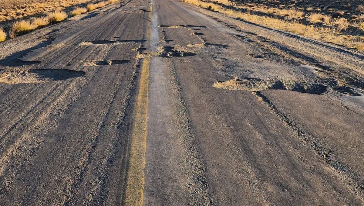 El tramo Facundo-Los Tamariscos de la Ruta 40 lleva años destruido.