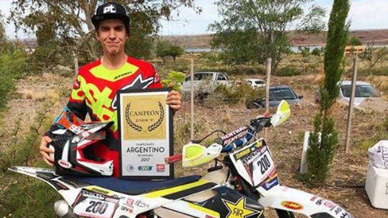 Joven piloto de enduro murió tras accidentarse en una carrera en Catriel