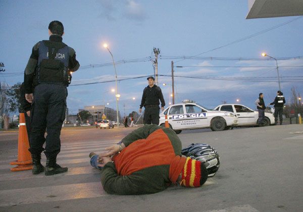 Detenido cuando intentaba cobrar rescate por una moto robada