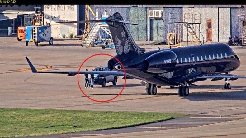 Sigue la polémica por las 10 valijas sin declarar en un vuelo privado