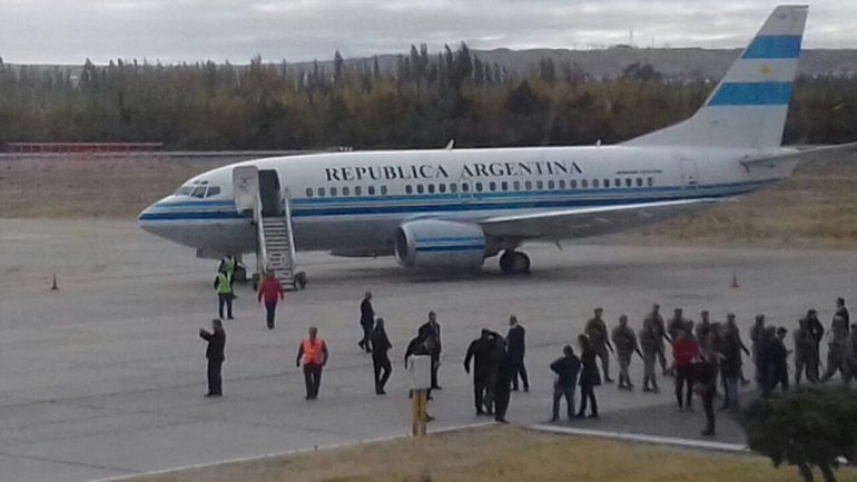 Visita presidencial: Macri llegó a Neuquén y va por primera vez a Vaca Muerta