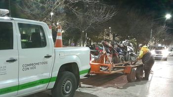 En un nuevo control de tránsito el Municipio secuestro 20 vehículos por falta de documentación, alcoholemia positiva, maniobras imprudentes y escapes libres. 18 eran motos.