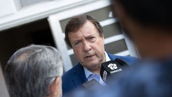 El gobernador de Río Negro dio detalles con respecto a la gestión de las rutas nacionales 22 y 151. Foto: Gentileza.