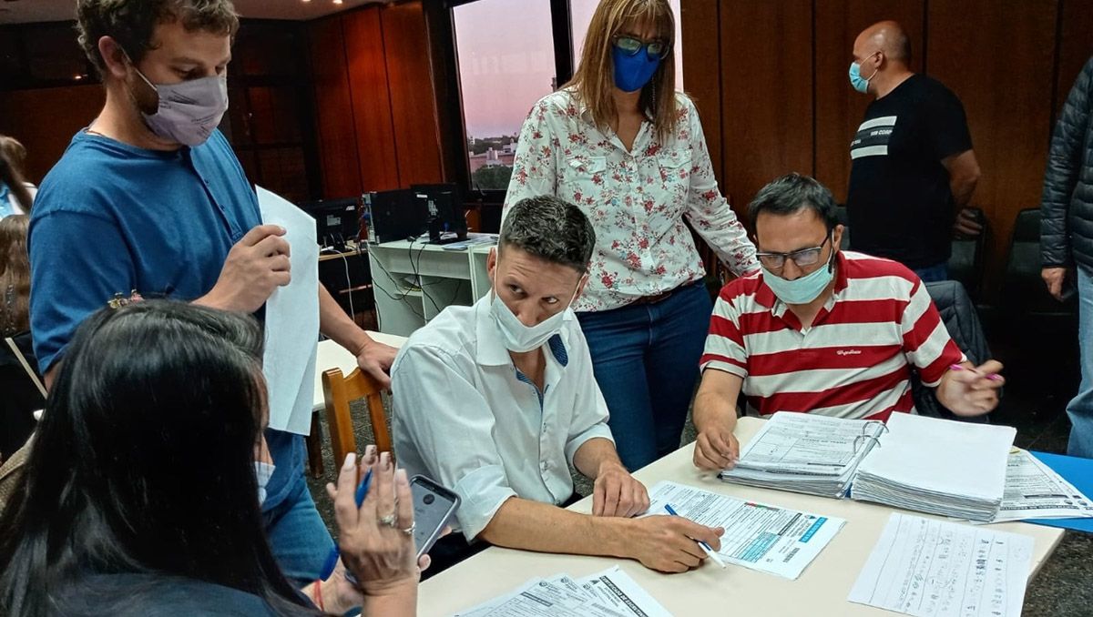 El Frente de Todos denuncia boletas falsas de Tortoriello