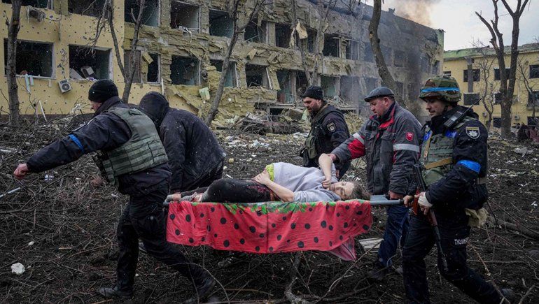 Los ataques rusos golpean más zonas civiles de Ucrania