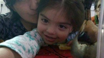 el padre de delfina pidio a la gente que recen por ella