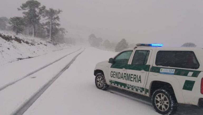 Sigue la nieve y se complican los cruces a Chile