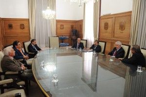 Exportadores de frutas plantearon inconvenientes en el transporte marítimo