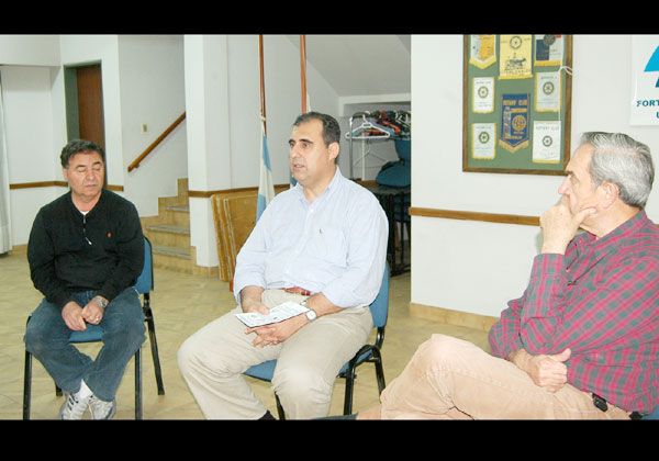 Brindaron charla sobre seguridad vial