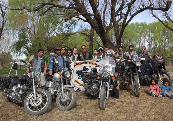 El encuentro de motos invade la Isla Jordán