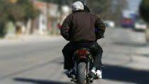 motochorros armados asaltaron a un adolescente