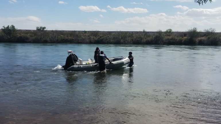 El operativo de búsqueda en el río Neuquén