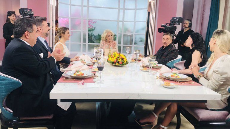 Polémica: Mirtha pidió un aplauso para los Teruel y Listorti le recordó que hay una nena violada
