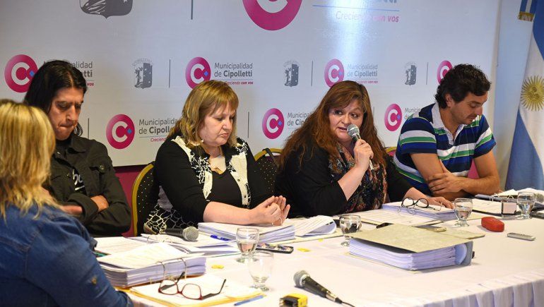 Sobre la hora, la Muni pide permiso para ceder lotes