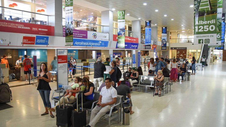 El paro de pilotos afectará a casi 20 vuelos en el Aeropuerto de Neuquén