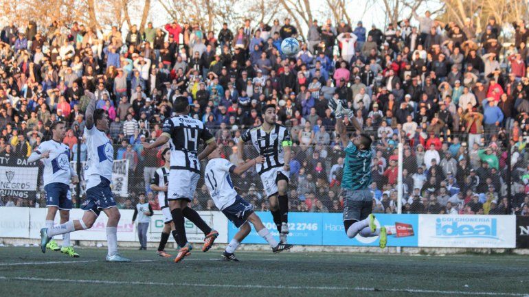 La popular volvió a lucir repleta por un Cipo que avanza en playoffs.