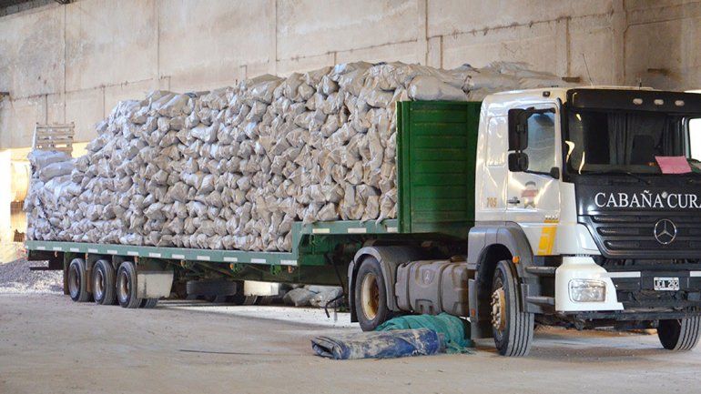 Los camiones ya iniciaron la entrega en el Mapu y hoy comenzarán a recorrer la zona ribereña.