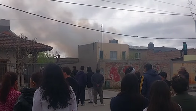 Una explosión en un depósito de pirotecnia de General Roca se registró esta mañana.