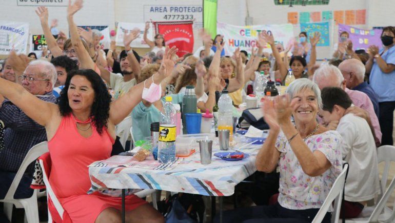 Más de 400 personas mayores festejaron los 30 años del CITE
